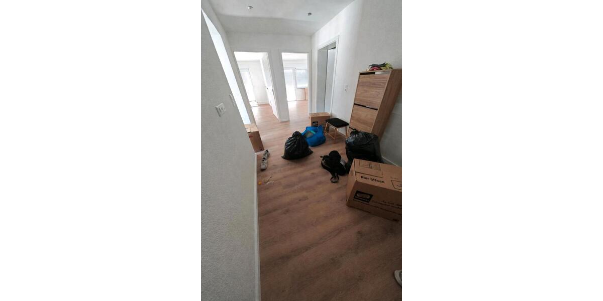 Etagenwohnung Teningen - 3 Zimmer, 105 m&sup2;, 1.600&euro; | Angebot:26036670