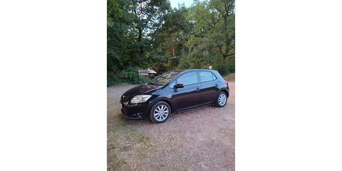 Toyota Auris 180.000 km 3.350 &euro; Müllheim 79379
