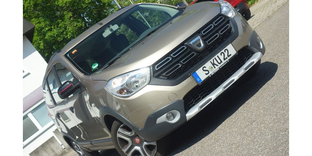 Dacia Lodgy 179.000 km 7.000 &euro; Freiburg 79111