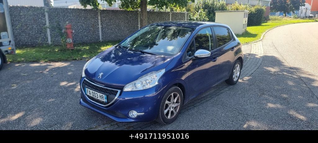 Peugeot 208 214.555 km 2.990 € Herbolzheim 79336