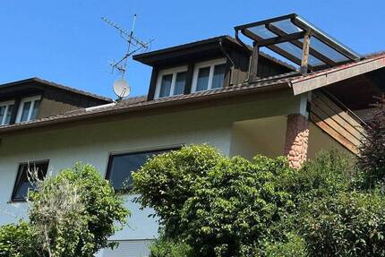 Haus Kenzingen - 8 Zimmer, 225 m&sup2;, 649.000&euro; | Angebot:26796634