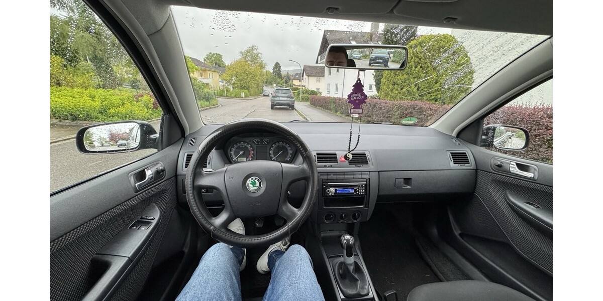 Skoda Fabia 341.000 km 1.300 &euro; Müllheim 79379