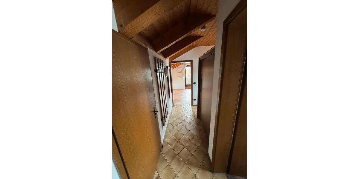 Dachgeschoßwohnung Schönwald im Schwarzwald - 1.5 Zimmer, 23 m&sup2;, 300&euro; | Angebot:24711353