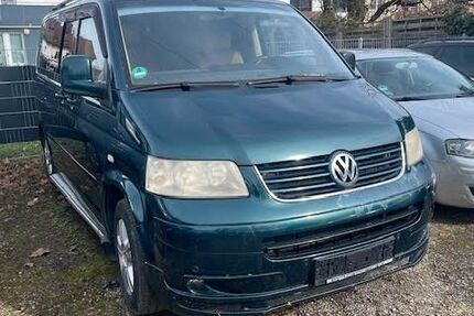 VW T5 Transporter 240.863 km 3.900 &euro; Freiburg im Breisgau 79111