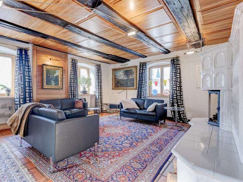 Haus zum Kaufen in Ehrenkirchen 979.000 € 225 m²