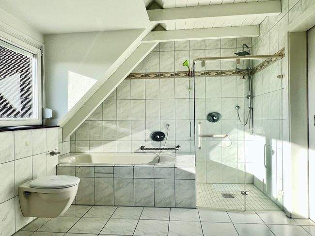 Etagenwohnung Bad Krozingen-Biengen Biengen - 4 Zimmer, 124 m&sup2;, 369.000&euro; | Angebot:24579622