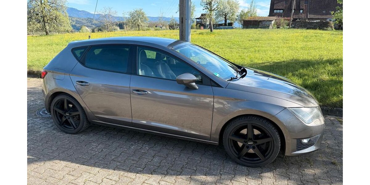 Seat Leon 145.000 km 10.999 &euro; Freiamt 79348