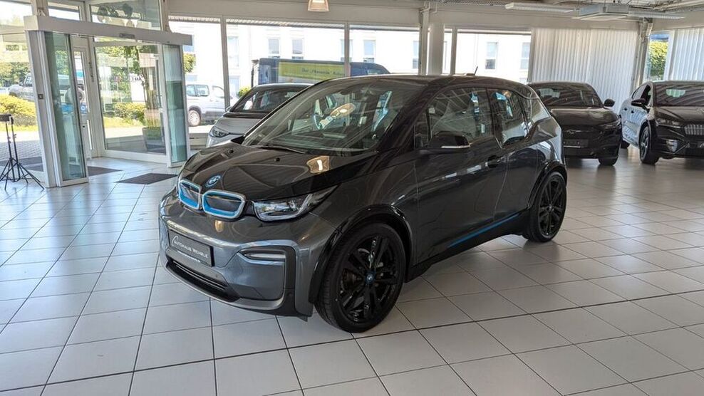 i3
