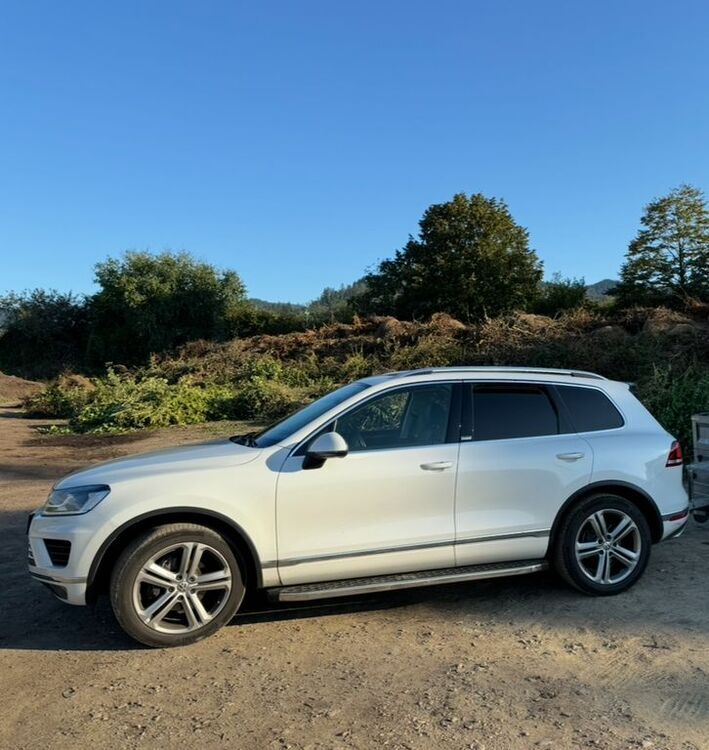 VW Touareg 70.600 km 27.100 € Sulzburg 79295