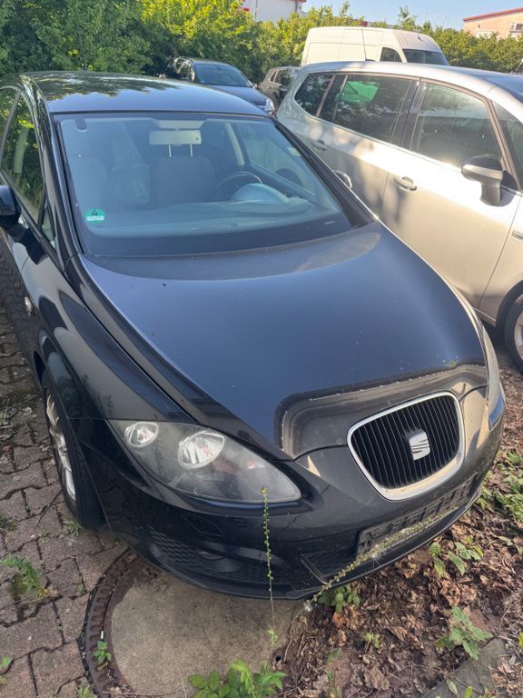 Seat Leon 206.000 km 2.399 € Freiburg 79111