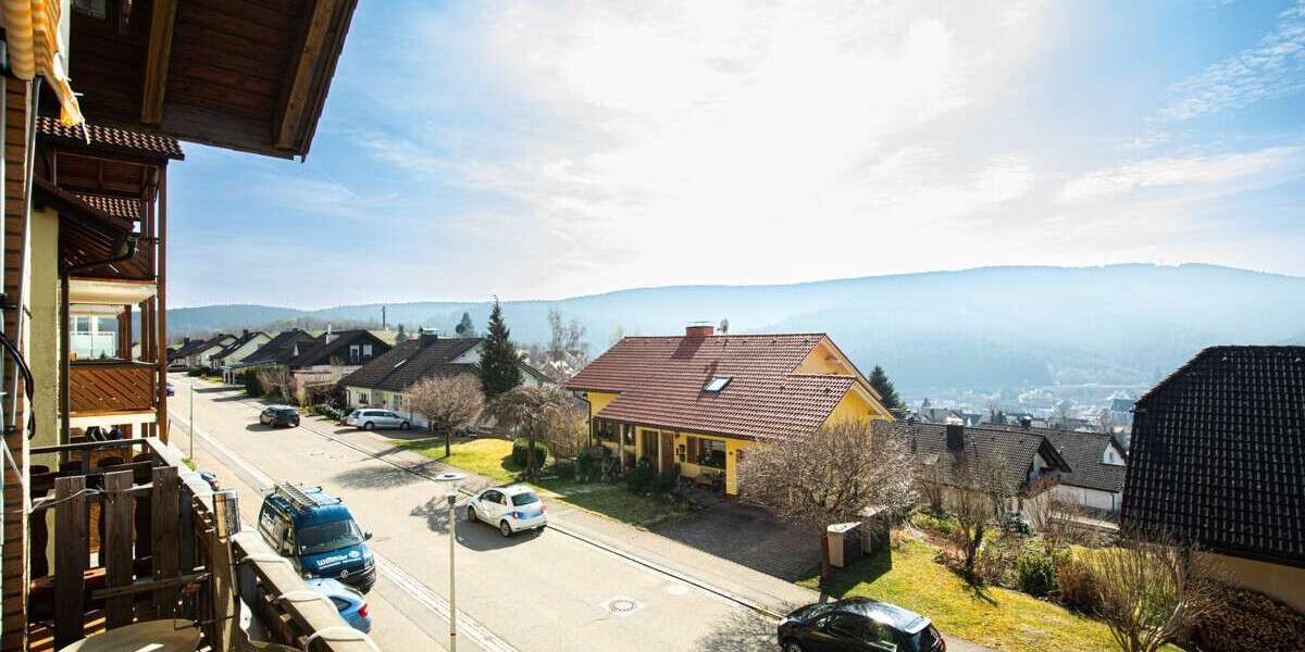 Etagenwohnung Titisee-Neustadt Neustadt - 4 Zimmer, 176 m&sup2;, 440.000&euro; | Angebot:25940949