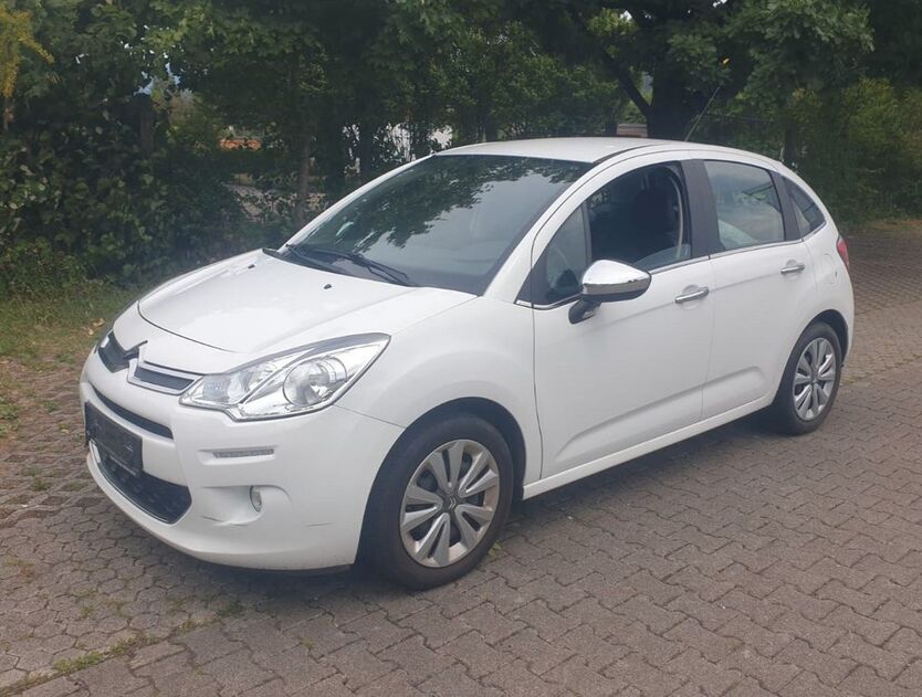 Citroen C3 98.000 km 2.900 € March 79232