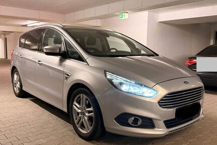 Ford S-Max 160.000 km 14.500 € Freiburg 79106