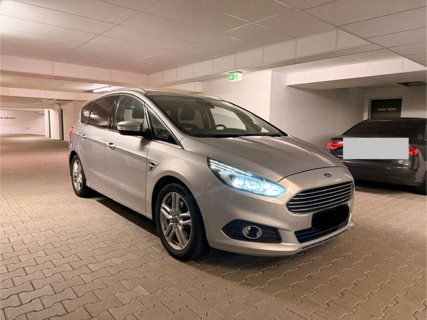 Ford S-Max 160.000 km 14.500 € Freiburg 79106