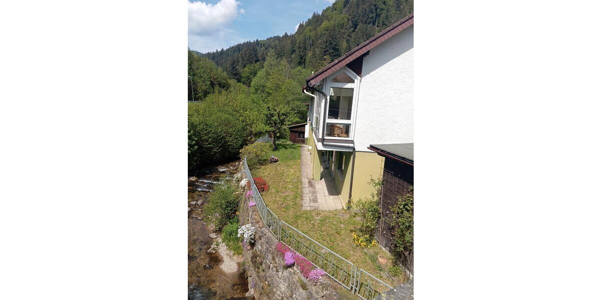 Doppelhaushälfte Todtnau - 5 Zimmer, 150 m&sup2;, 375.000&euro; | Angebot:26446873