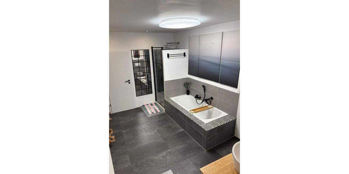 Mehrfamilienhaus, Wohnhaus Breisach - 8 Zimmer, 224 m&sup2;, 695.000&euro; | Angebot:26192358