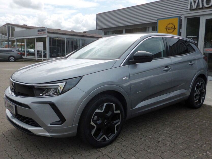 Opel Grandland (X) 11.677 km 26.990 € Emmendingen 79312