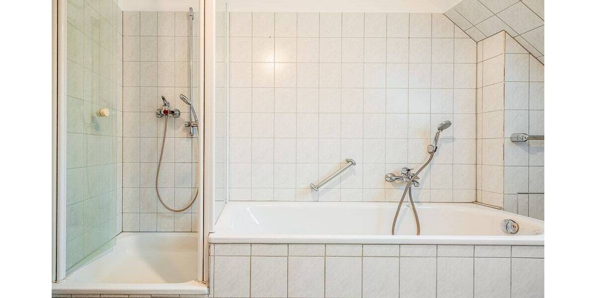 Etagenwohnung Sulzburg - 4 Zimmer, 102 m&sup2;, 245.000&euro; | Angebot:25678423