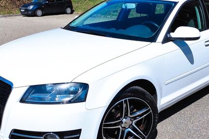 Audi A3 180.500 km 3.500 &euro; Titisee Neustadt 79822