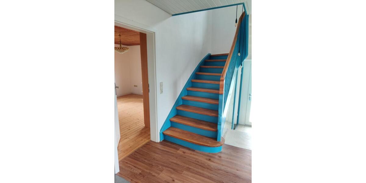 Einfamilienhaus Riegel am Kaiserstuhl - 4.5 Zimmer, 150 m&sup2;, 1.600&euro; | Angebot:26592161