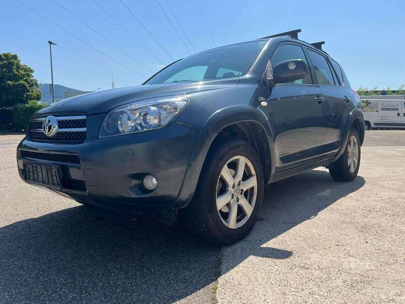 RAV 4