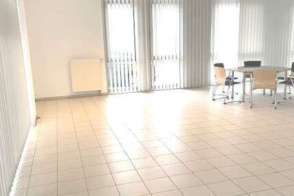 Einzelhandel in Freiamt 750 € 101.28 m² zimmer