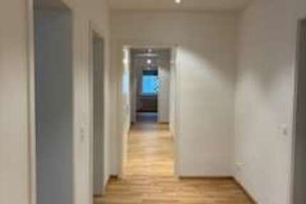 Wohnung Freiburg im Breisgau Haslach - 6 Zimmer, 180 m&sup2;, 2.800&euro; | Angebot:26161021