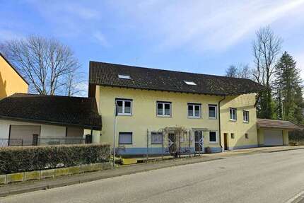 Haus zum Kaufen in Teningen 649.000 € 463 m² 11 zimmer