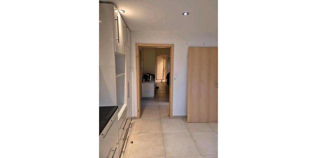 Dachgeschoßwohnung Neuenburg am Rhein - 5 Zimmer, 134 m&sup2;, 340.000&euro; | Angebot:26803415