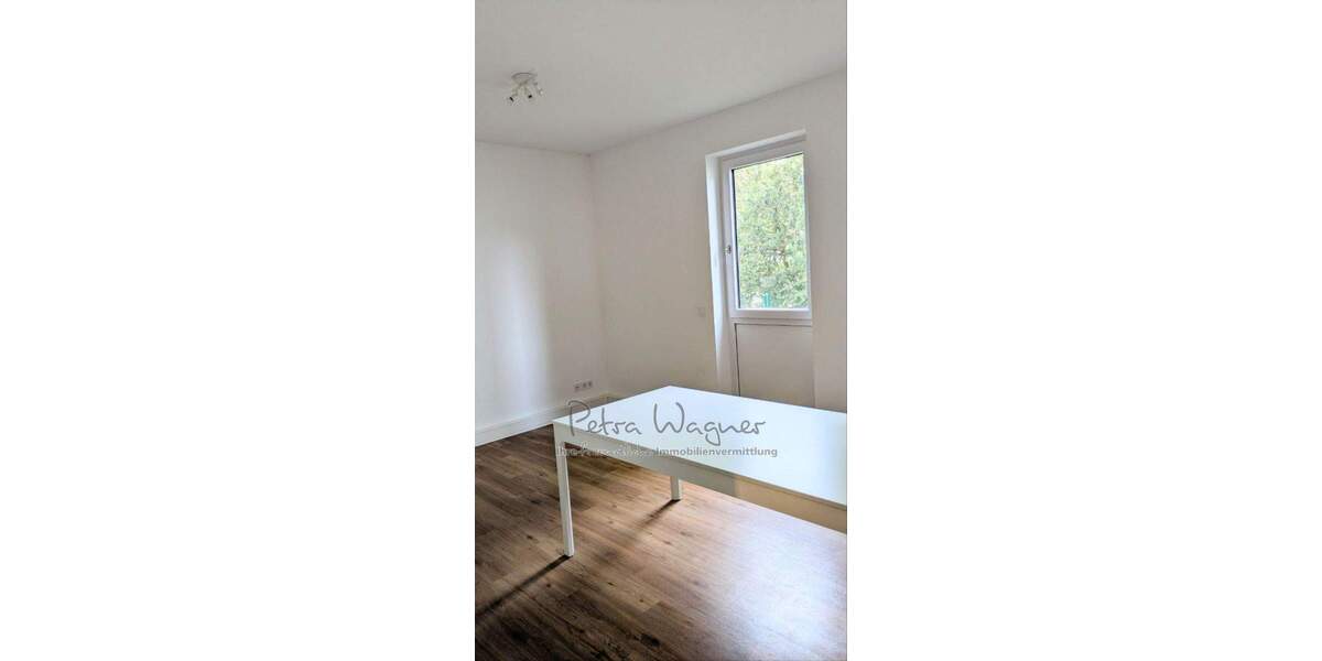 Gewerbeobjekt Freiburg Oberau - 3 Zimmer, 104 m&sup2;, 1.490&euro; | Angebot:25664504