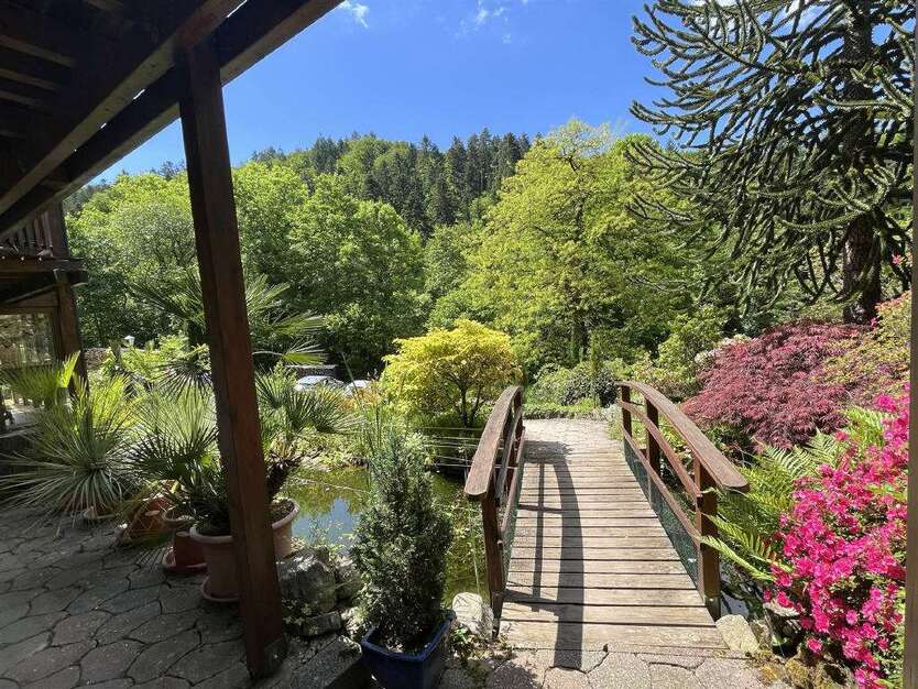 Haus zum Kaufen in Badenweiler 890.000 € 291.53 m² 8 zimmer