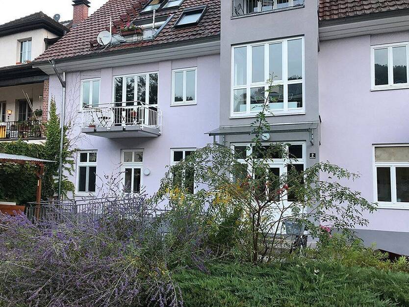 Schöne Arbeitsplätze und Büroräume in einem Innenarchitektenbüro - All-in-Miete