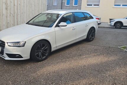 Audi A4 177.000 km 9.800 &euro; Furtwangen 78120