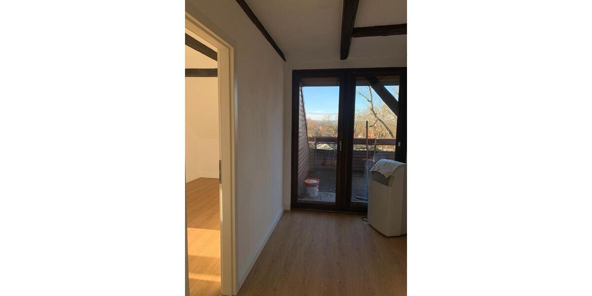 Etagenwohnung Freiburg im Breisgau - 2 Zimmer, 94 m&sup2;, 1.300&euro; | Angebot:25145589