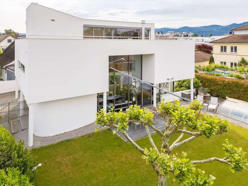 Haus zum Kaufen in Bad Krozingen 2.300.000 € 419 m²