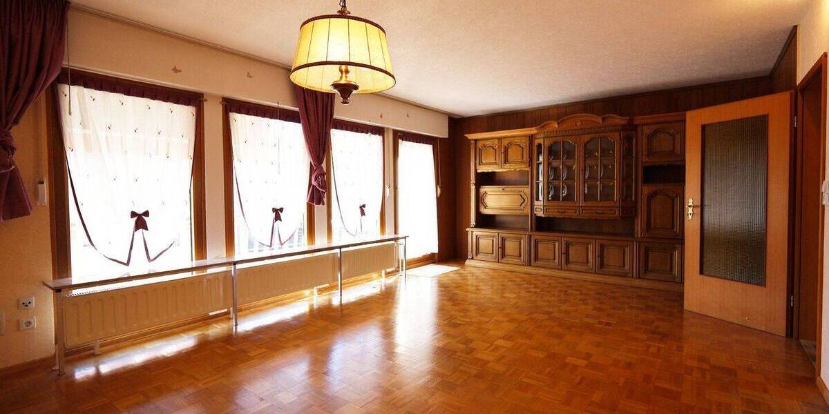 Einfamilienhaus Breisach am Rhein Breisach - 7 Zimmer, 180 m&sup2;, 585.000&euro; | Angebot:26797913