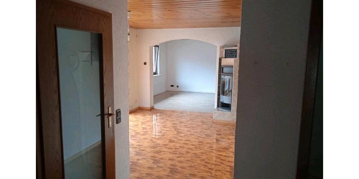 Mehrfamilienhaus, Wohnhaus Malterdingen - 8 Zimmer, 220 m&sup2;, 470.000&euro; | Angebot:26087156