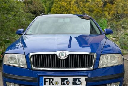 Skoda Octavia 239.000 km 2.222 &euro; Freiburg 79108