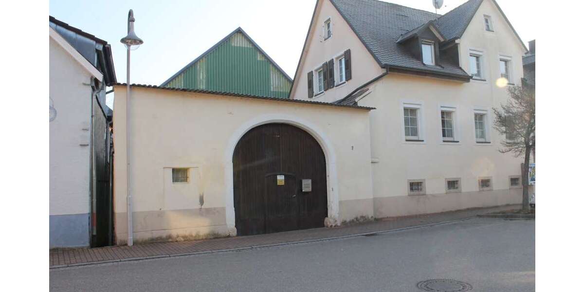 Haus zum Kaufen in Teningen Nimburg 540.000 € 150 m² 8 zimmer