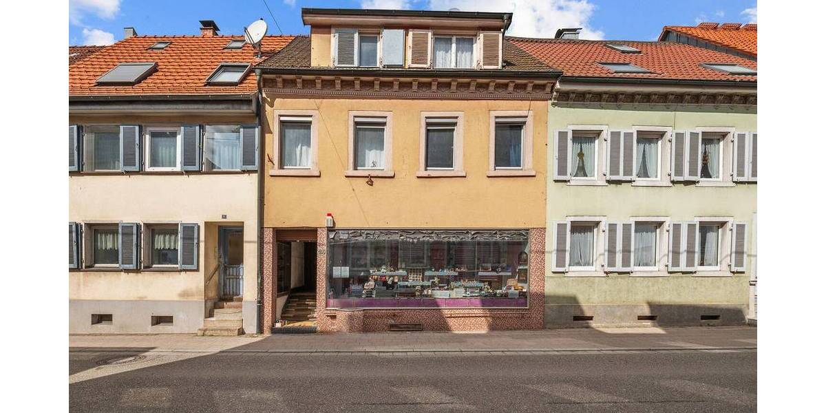 Mehrfamilienhaus, Wohnhaus Waldkirch - 7 Zimmer, 136 m&sup2;, 450.000&euro; | Angebot:25697051