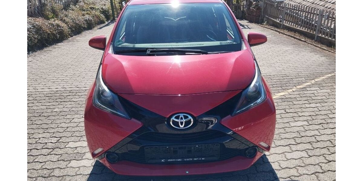 Toyota Aygo (X) 62.500 km 9.700 &euro; Lenzkirch 79853