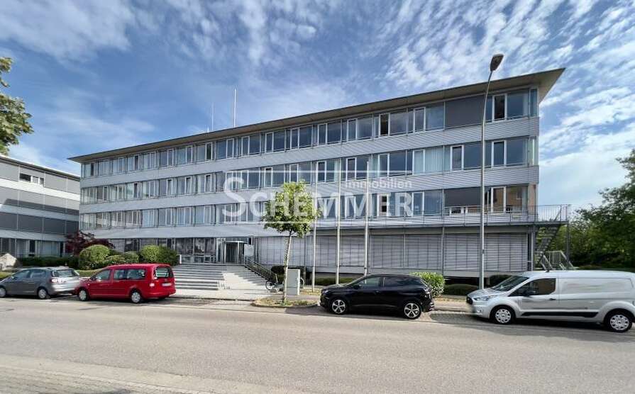 Büro in Freiburg im Breisgau 3.685 € 351 m²