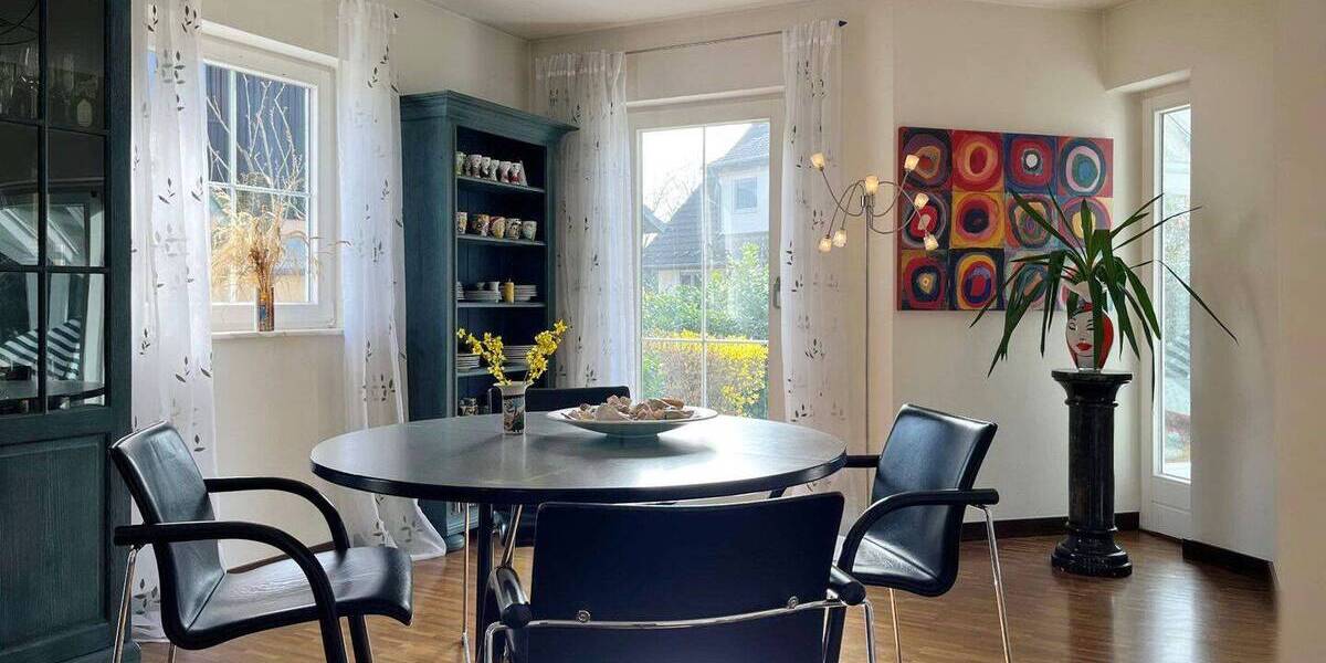 Einfamilienhaus March / Neuershausen Neuershausen - 6 Zimmer, 173 m&sup2;, 790.000&euro; | Angebot:25995886