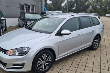 VW Golf 107.000 km 11.499 € Endingen 79346