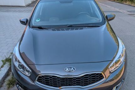 Kia ceed Sportswagon 120.000 km 7.240 &euro; Freiburg 79108