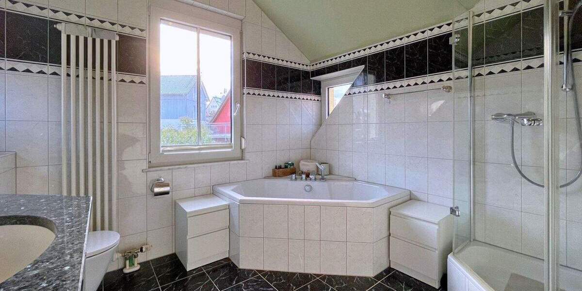 Einfamilienhaus Ebringen - 4 Zimmer, 150 m&sup2;, 740.000&euro; | Angebot:24820467