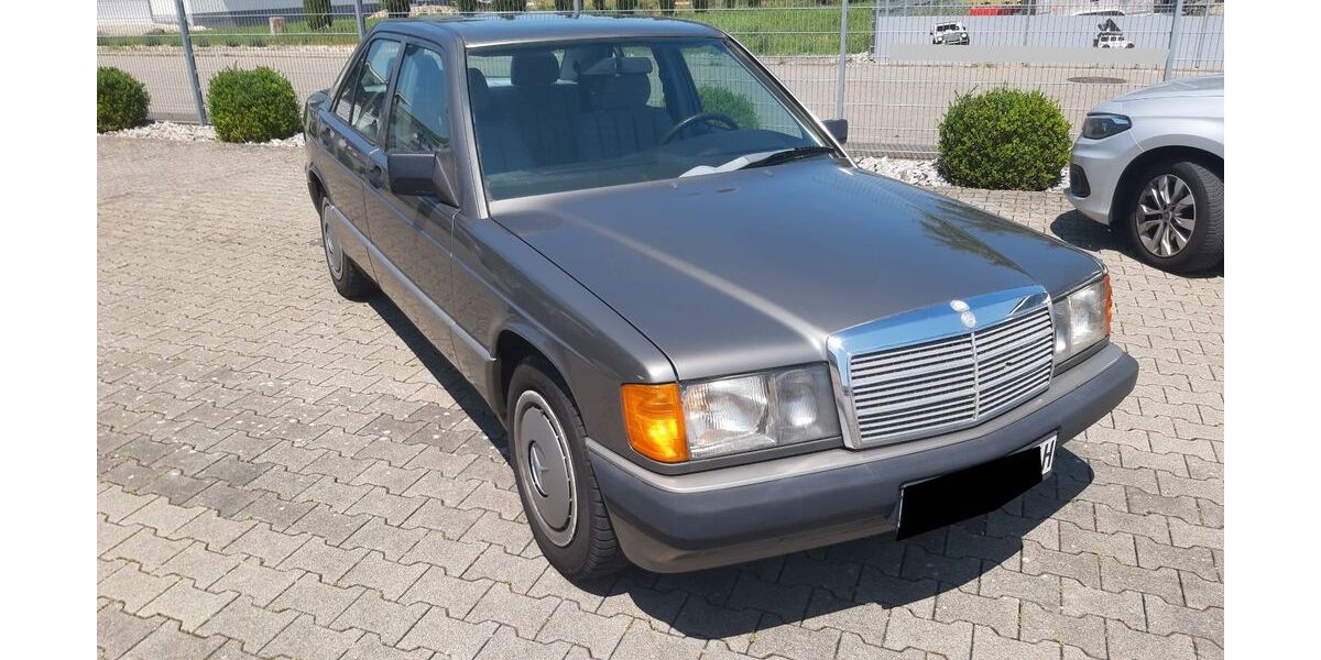 Mercedes-Benz 190 215.949 km 6.990 &euro; Sasbach a.K 79361