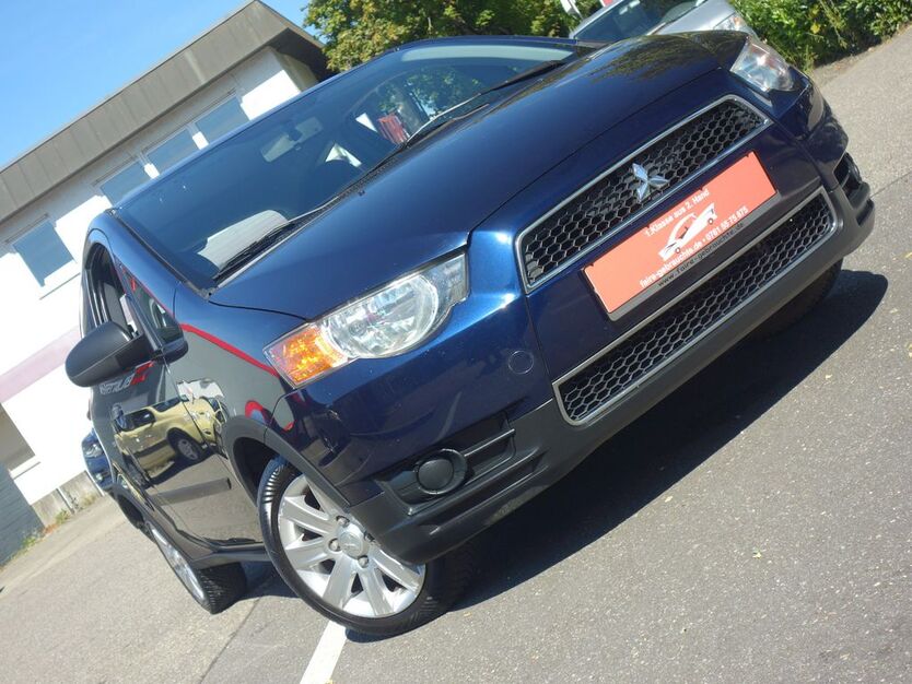 Mitsubishi Colt 129.000 km 4.000 € Freiburg 79111