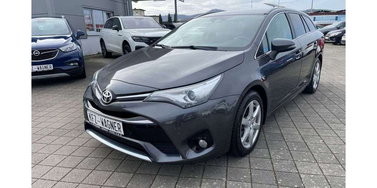 Toyota Avensis 230.000 km 6.999 &euro; Endingen am Kaiserstuhl 79346