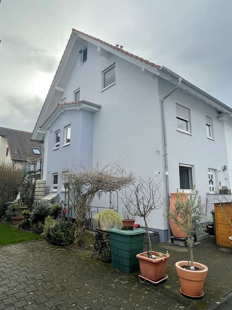 Haus zum Kaufen in Endingen am Kaiserstuhl 665.000 € 221.5 m²